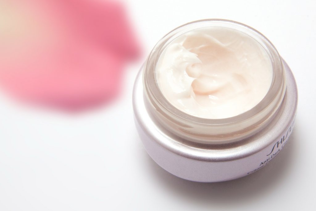 hemp eye cream